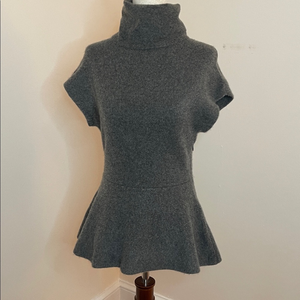 Ralph Lauren 100% Cashmere Gray Turtleneck Peplum Sweater Top Small - Picture 1 of 10